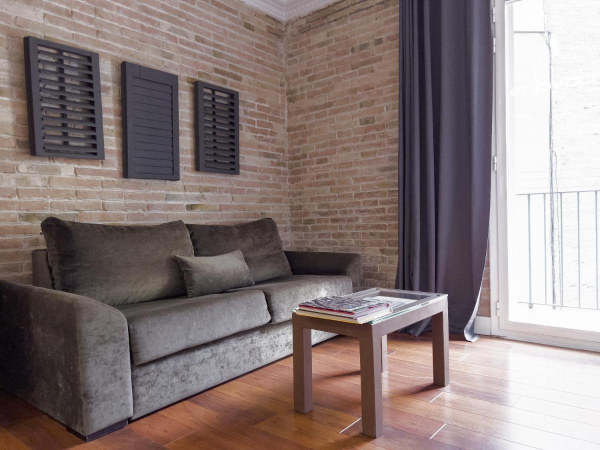 Enjoybcn Gaudi Apartments Барселона Екстер'єр фото