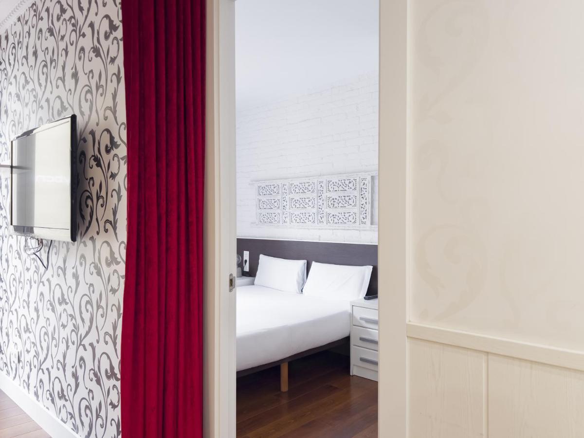 Enjoybcn Gaudi Apartments Барселона Екстер'єр фото