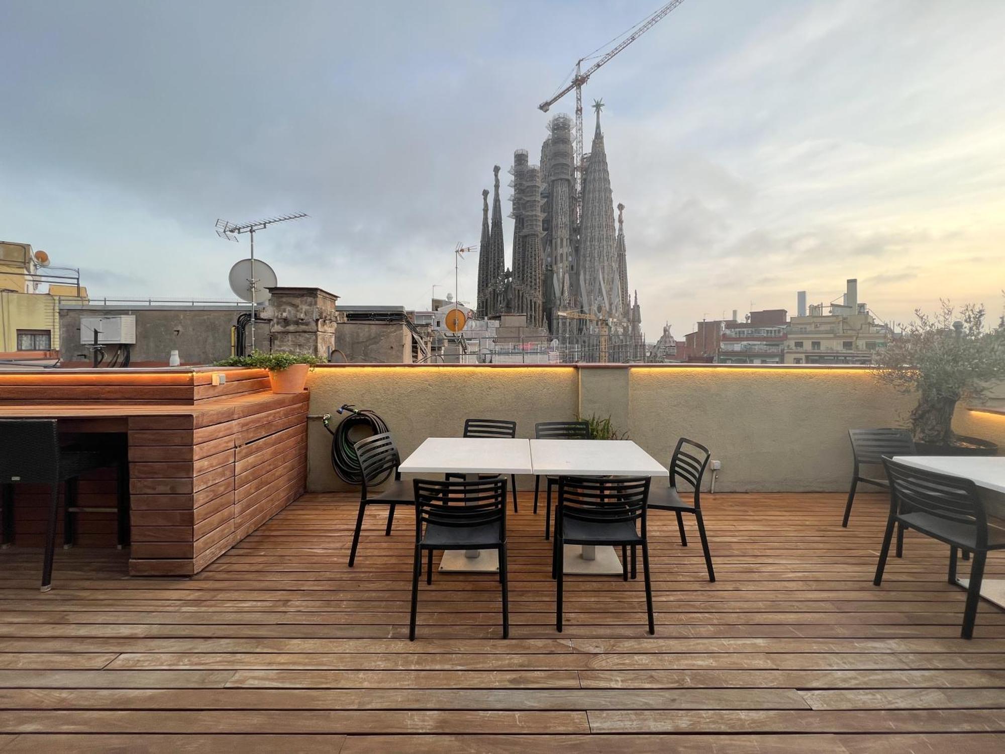Enjoybcn Gaudi Apartments Барселона Екстер'єр фото
